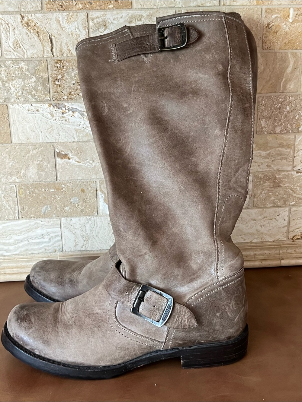 Frye , buttery Tan/Taupe Leather Slouch Boots w/ Buckles , Women  Size 7
